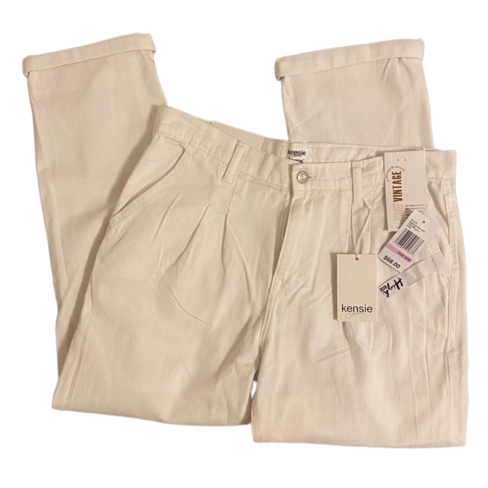 Kensie vintage luxe high rise white jeans, size 6